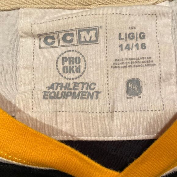 CCM, size 14/16 Pittsburgh Penguins Long Sleeve - Picture 3 of 5